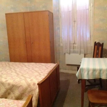 Maria Hotel Lourdes